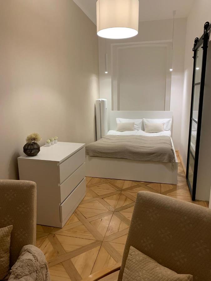 Bella Vista Collonade Apartamento KLV Exterior foto
